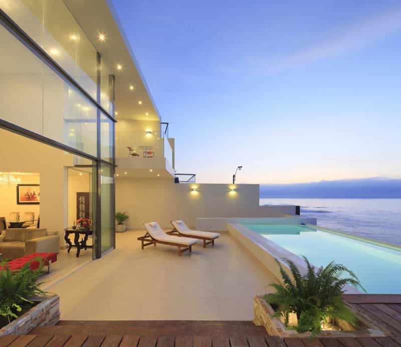 10 Divine Swimming Pool Designs With Astonishing View 1