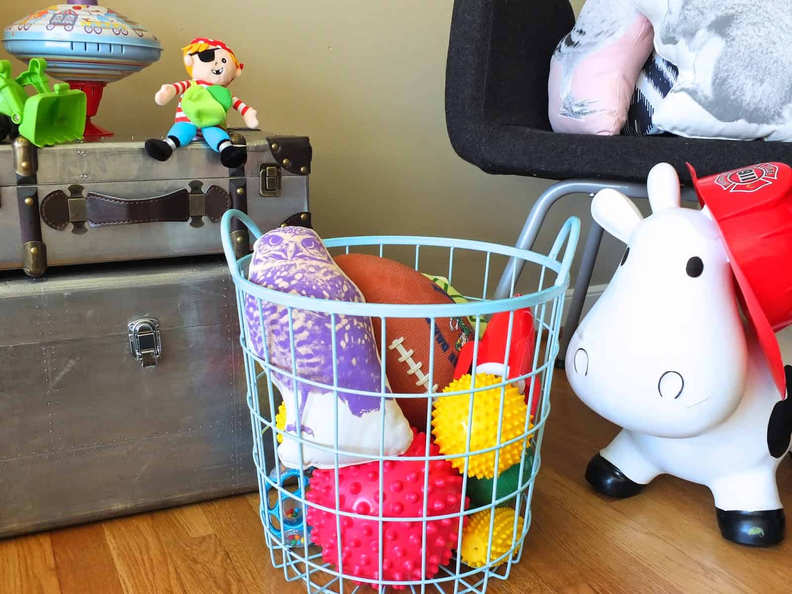 21 Functional Ideas For Child's Room Storage 21