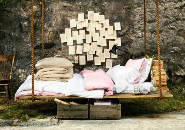 23 Super Smart Ideas To Transform Old Pallets Into Functional Outdoor Furniture 4
