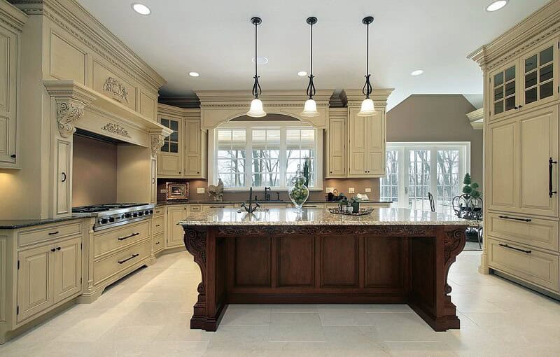 16 Wonderful Two-Toned Kitchen Cabinets 4