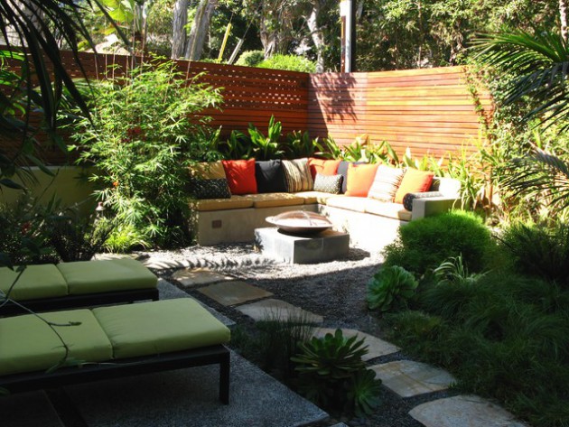 17 Adorable Design Ideas For Your Small, Small Courtyard Landscaping Ideas