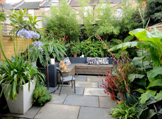 17 Adorable Design Ideas For Your Small Courtyard