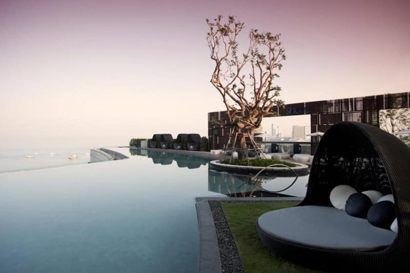 10 Divine Swimming Pool Designs With Astonishing View 8