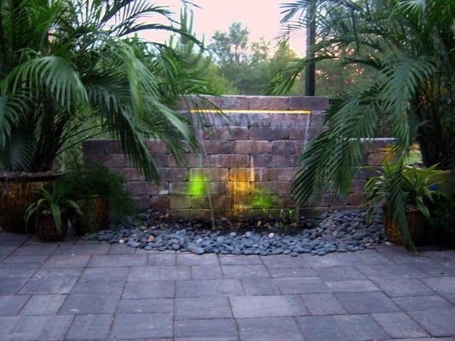 19 Inexpensive Unique Water Features For Your Backyard 8