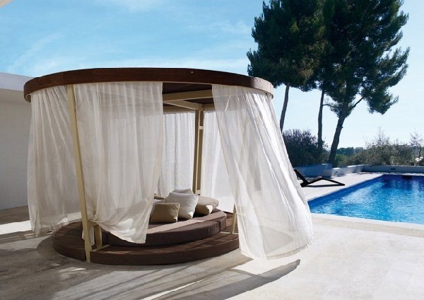 19 Delightful Outdoor Bed Designs For Ultimate Relaxation