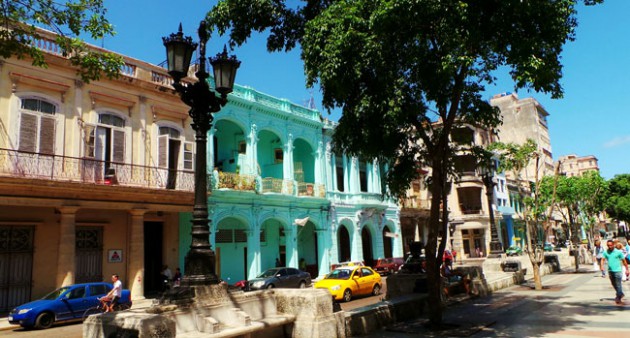 Cuba---Havana-Street