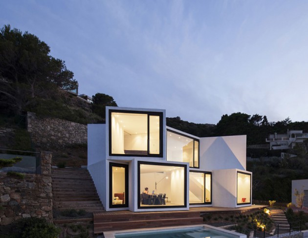 15 Dazzling Modern House Design Ideas