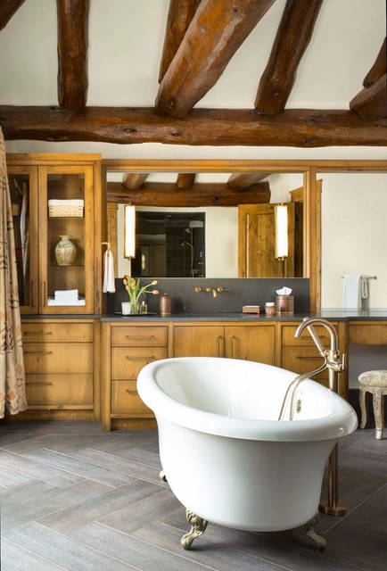 15 Outstanding Rustic Bathroom Designs That You're Going To Love