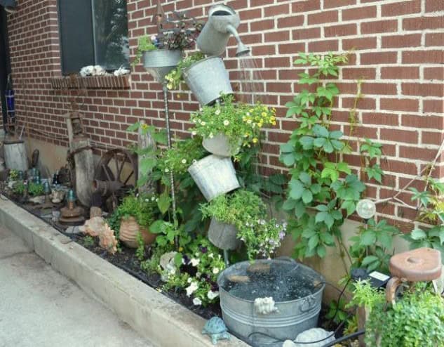 18 Interesting DIY Water Features To Make Inviting Yard 15