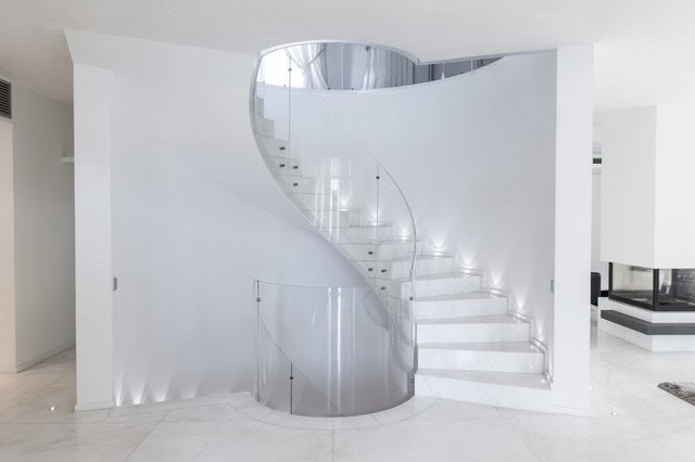 Contemporary Staircase in White Source