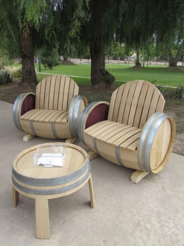 20 Clever DIY Ideas To Repurpose Old Wine Barrels