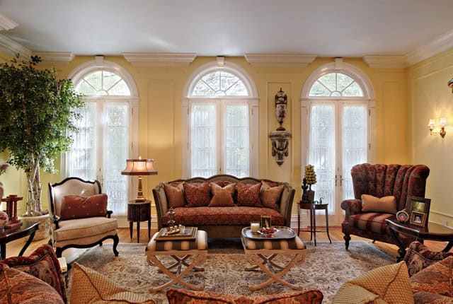 17 Timeless Antique Living Room Design Ideas 3