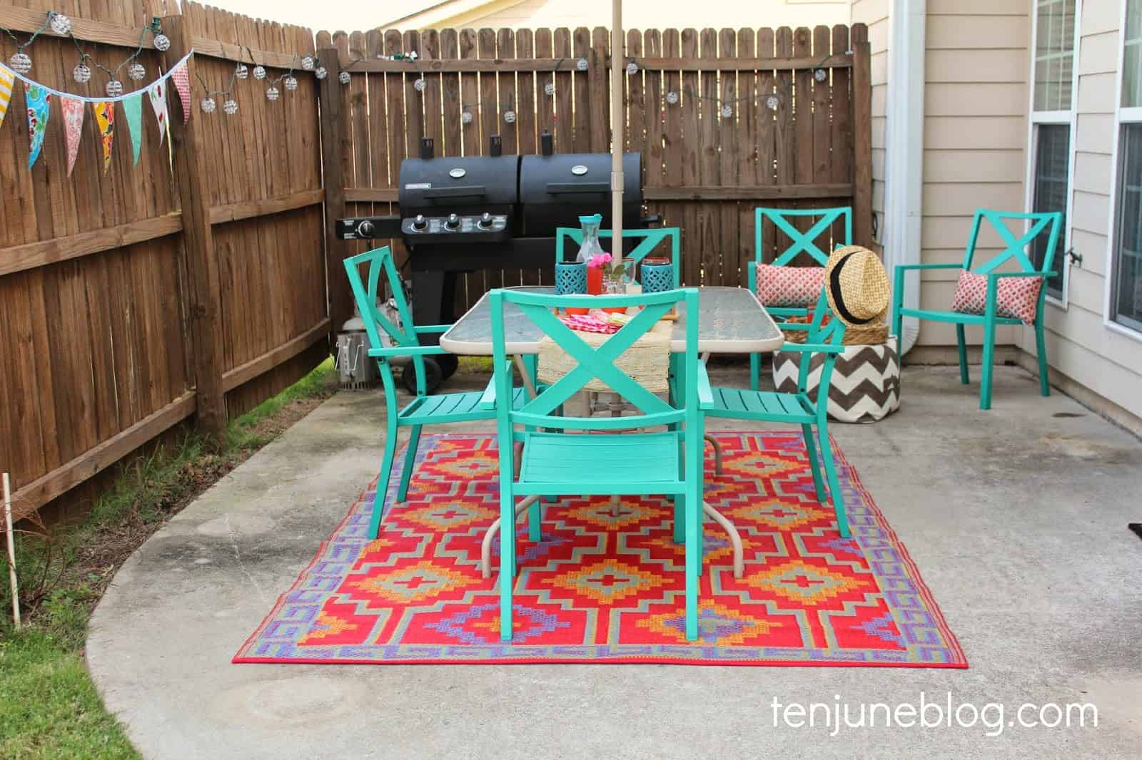 17 Ideas How To Make Colorful Outdoor Space 7