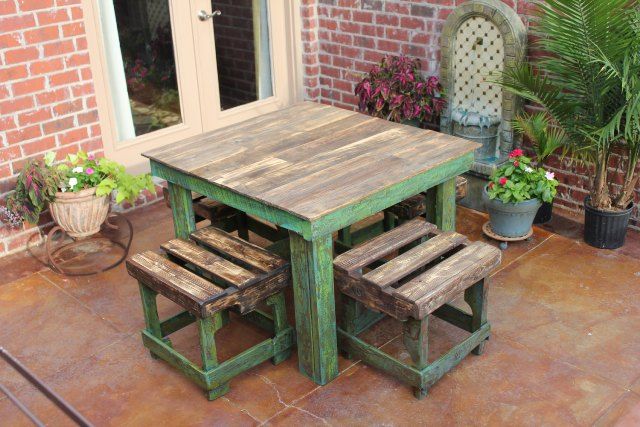 24 Creative Ideas To Make Functional Furniture From Pallets 9