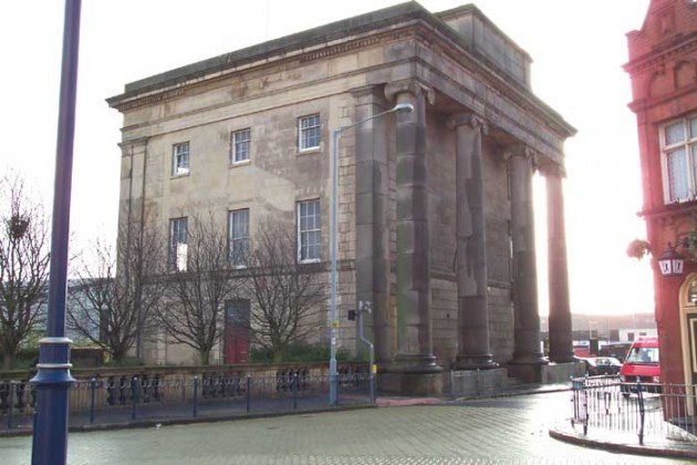 curzon_street_station_building_from_curzon_st