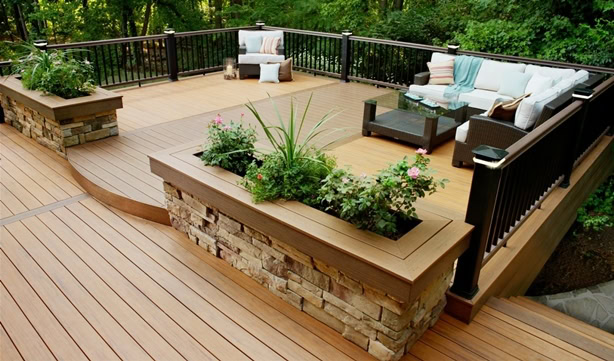 small-backyard-decks-designs-with-best-furniture