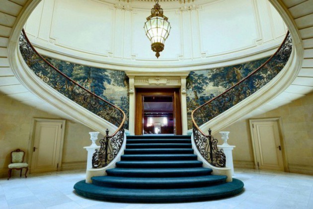 12 Glorious Mansion Staircase Designs That Are Going To Fascinate You