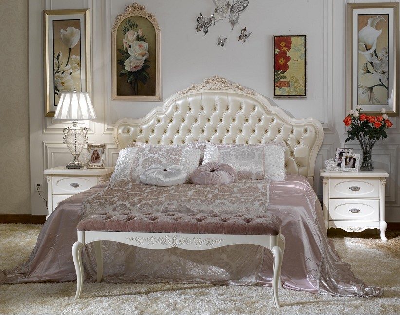 French Chic Bedroom Decorating Ideas
