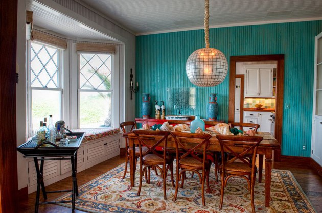 15 Dazzling Dining Room Designs With Striped Walls