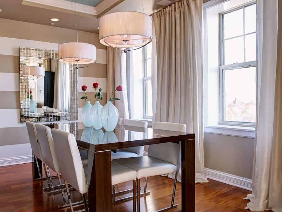 15 Dazzling Dining Room Designs With Striped Walls 15