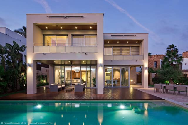 18 Awe-Inspiring Modern Residence Exterior Designs That Will Make Your Jaw Drop - Part 2