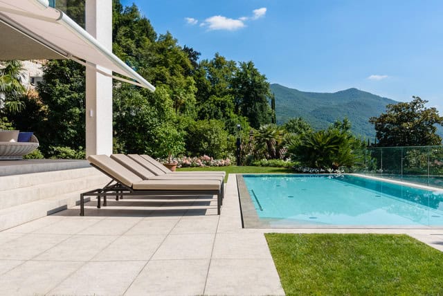 20 Unbelievable Modern Swimming Pool Designs You're Going To Fall For