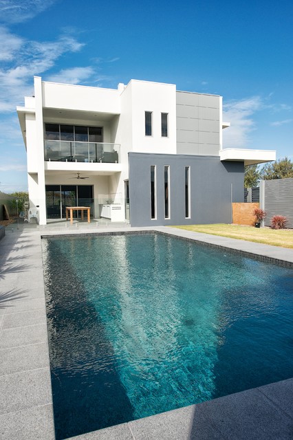 20 Unbelievable Modern Swimming Pool Designs You're Going To Fall For