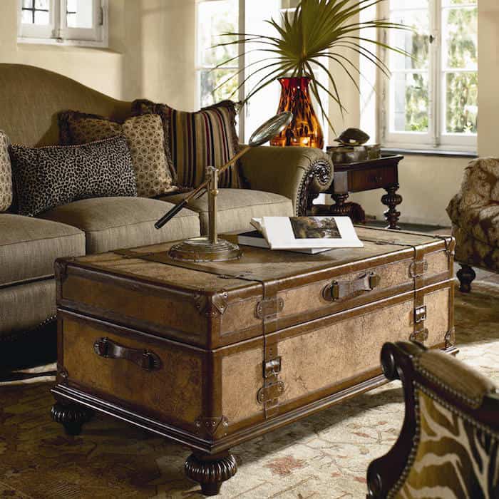 17 Old Trunks Turned Into Beautiful Vintage Table 2