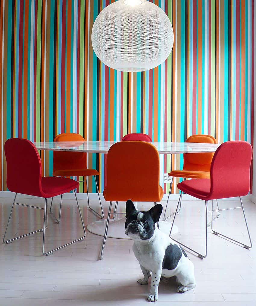 15 Dazzling Dining Room Designs With Striped Walls 5