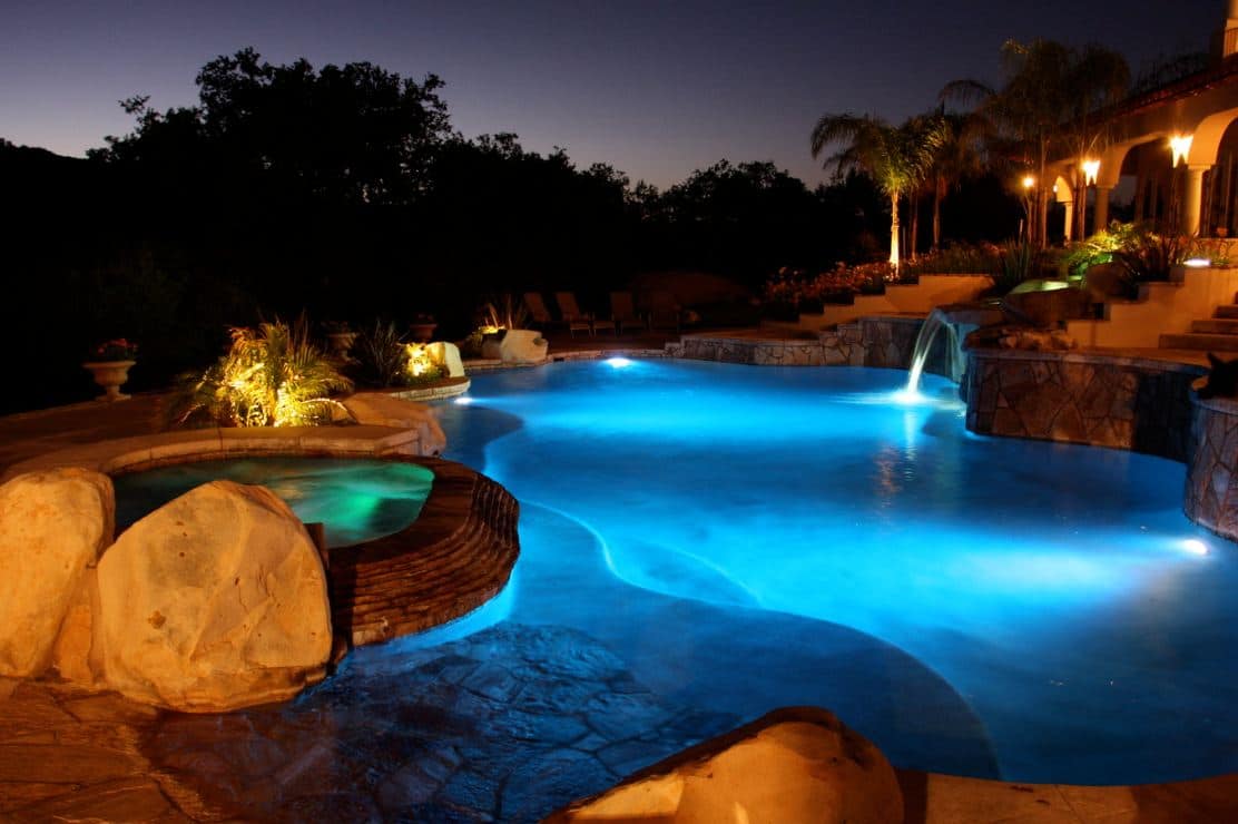 15 Attractive Swimming Pool Lighting Ideas 6