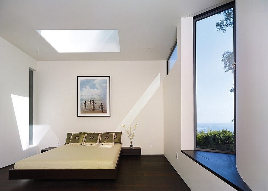 17 Beautiful Skylight Bedroom Designs For Real Enjoyment 9