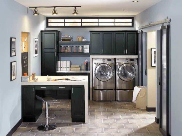 16 Small Laundry Rooms That You're Going To Love 10