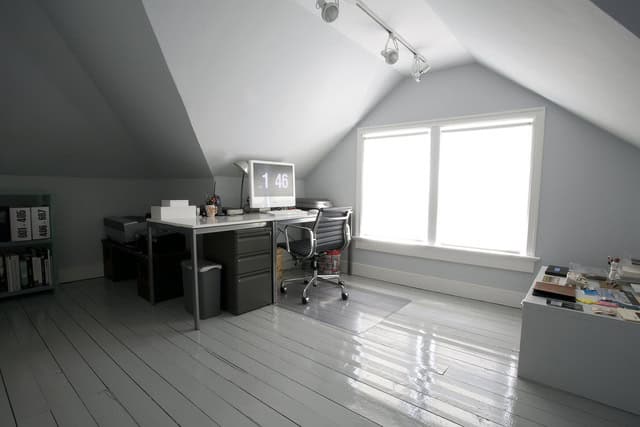 12 Magnificent Attic Home Office Design Ideas 10