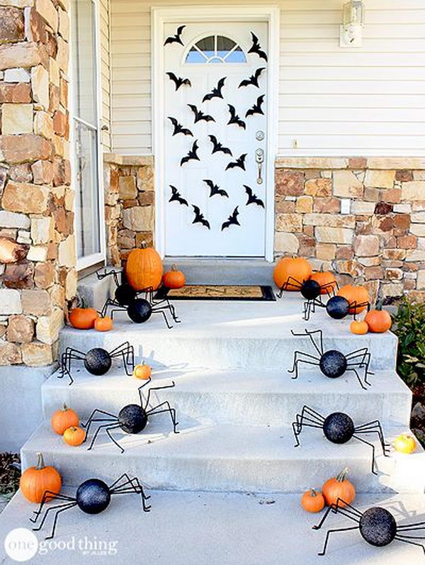 17 Easy-To-Make Interesting DIY Halloween Decorations