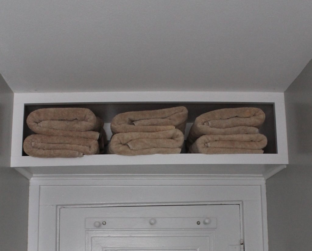 16 DIY Extra Storage Items For Small Bathrooms 1