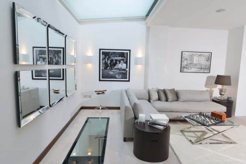 17 Stunning Interiors With Big Mirrors 12