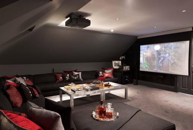 Wonderland Room For The Whole Family- 18 Marvelous Attic Home Cinema Designs 12