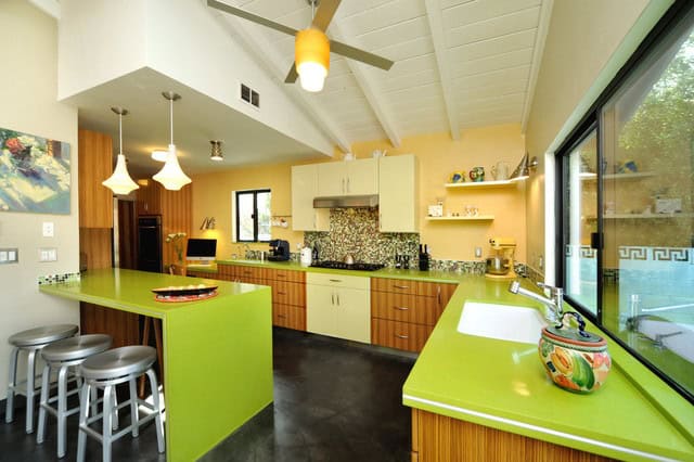 18 Outstanding Colorful Kitchen Designs To Break The Monotony In Your Home 12