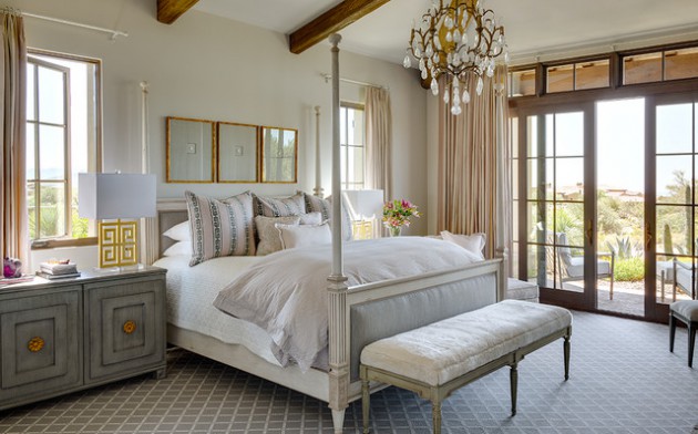 21 Lovely Traditional Bedrooms For A Warm &amp; Cozy Atmosphere