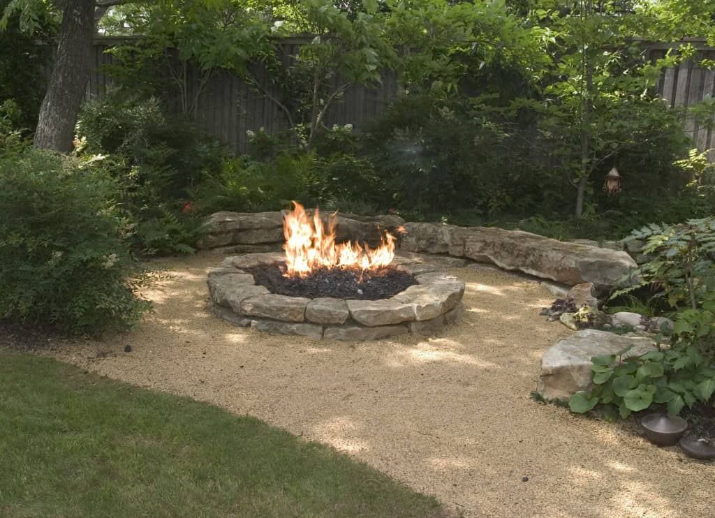 18 Marvelous DIY Outdoor Fire Pit Designs For Real Enjoyment Outside