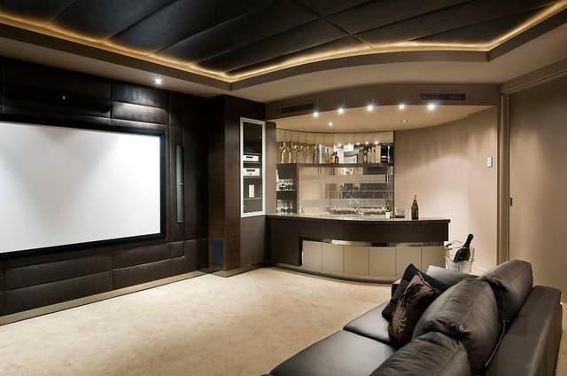 Wonderland Room For The Whole Family- 18 Marvelous Attic Home Cinema Designs 2