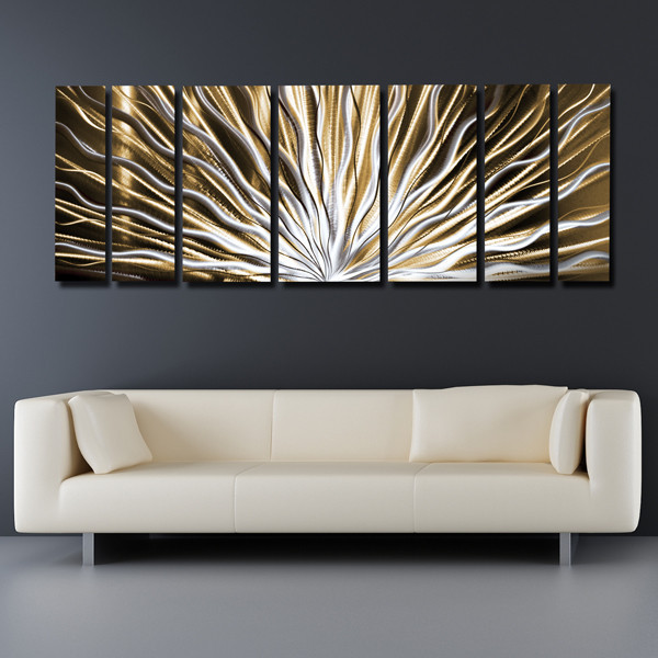 17 Tasteful Contemporary Wall Art Ideas To Give A Lively Spirit To The Living Room