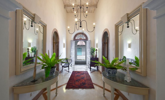 10 Most Beautiful &amp; Inviting Hallway Design Ideas