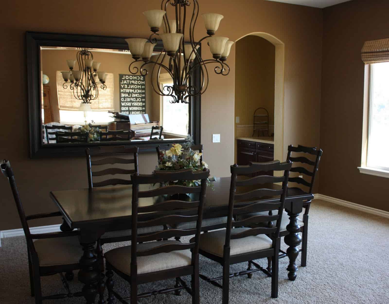 17 Stunning Interiors With Big Mirrors 7