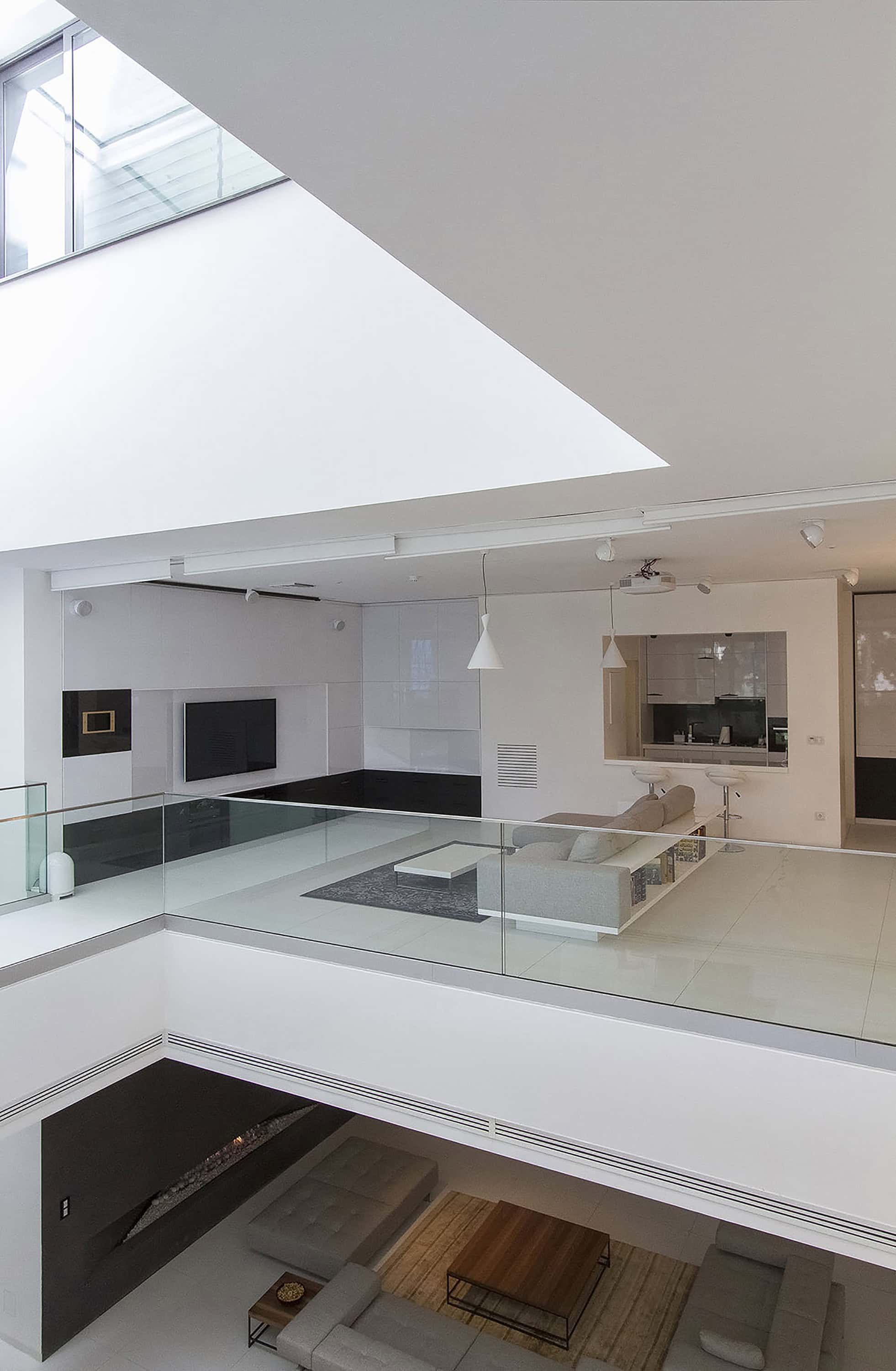 Sharifi'Ha House - The Rotating House Is The Future 7