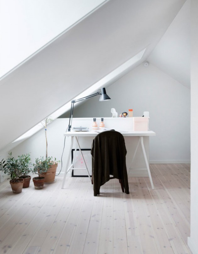 12 Magnificent Attic Home Office Design Ideas
