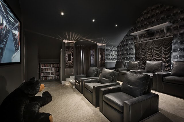 Wonderland Room For The Whole Family- 18 Marvelous Attic Home Cinema Designs 9