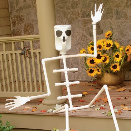 17 Easy-To-Make Interesting DIY Halloween Decorations