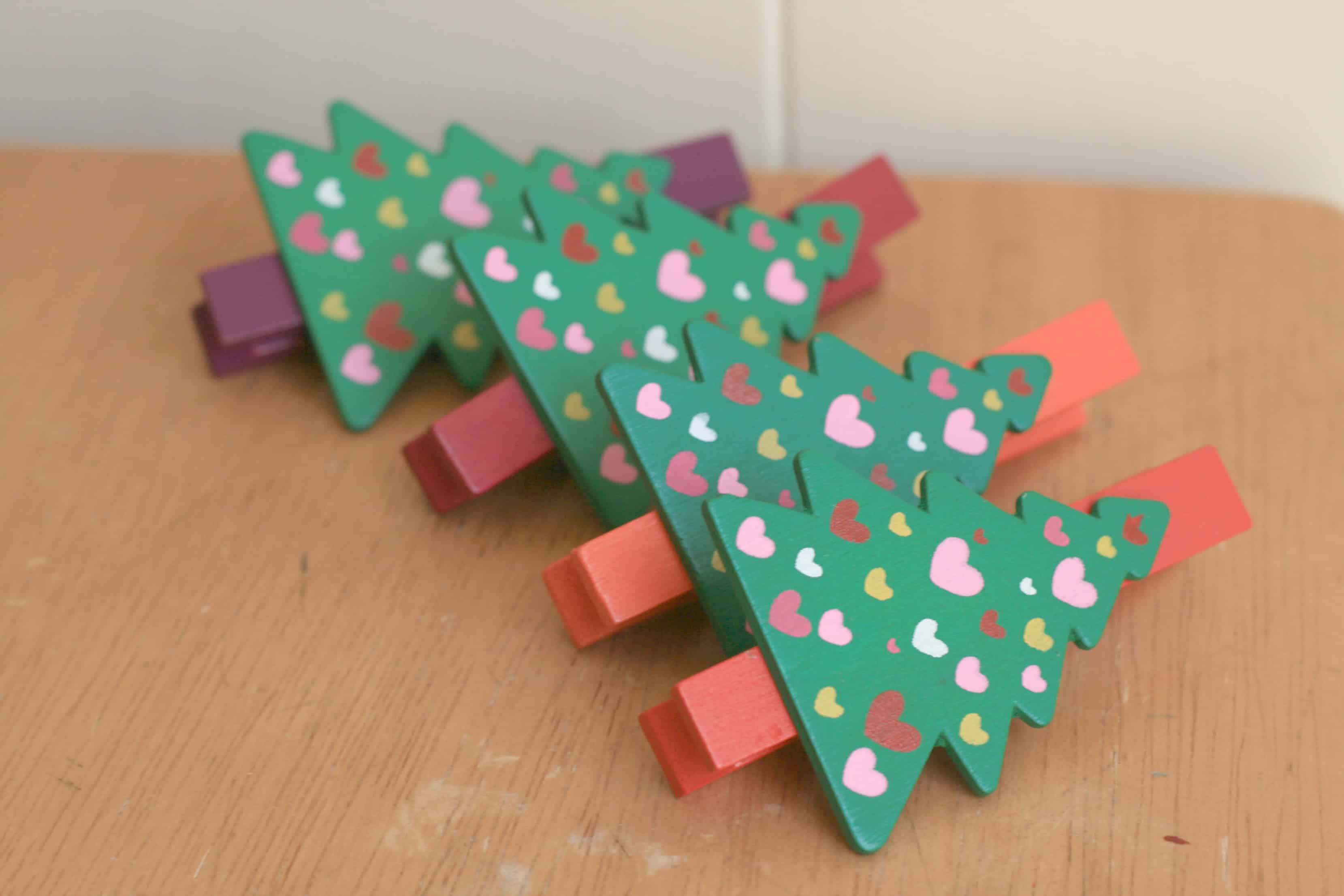 17 Most Simple & Beautiful DIY Christmas Decorations That Can Be Made From Wood 11