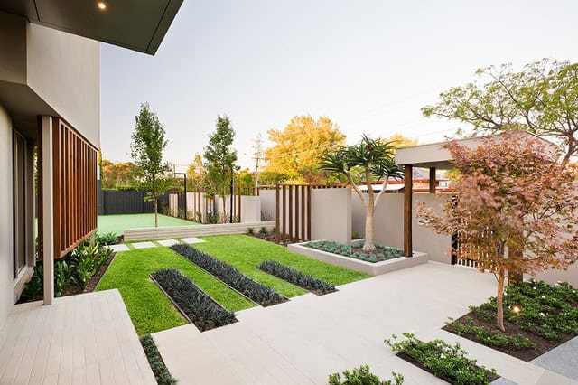19 Astounding Landscape Design Ideas With Trees 13
